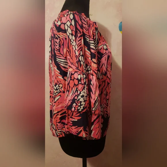 Lilly Pulitzer Women's Off-Shoulder Pink and Black Top - Picture 3 of 4